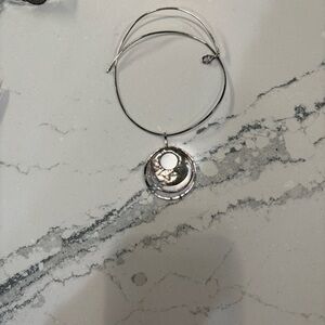 Silpada 925 Sterling Silver
Hammered Three Ring
Perspectiva Necklace N1329